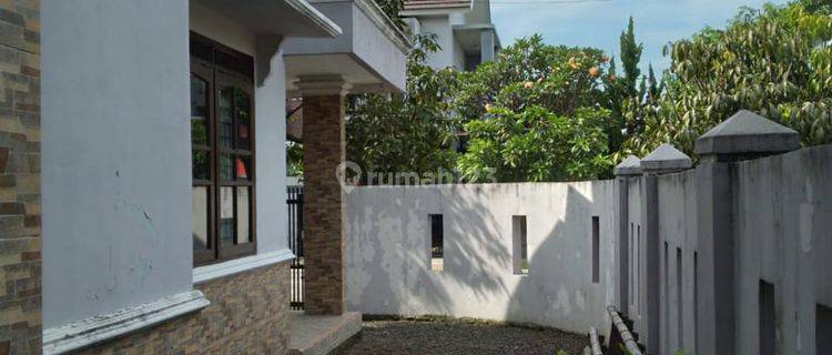 Rumah Lux Luas Nyaman Full Furnished di Kawaluyaan Bandung 1