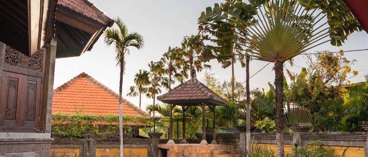 Rumah Mewah Villa Siap Huni Area Kerobokan Kuta Utara Badung Bali 1