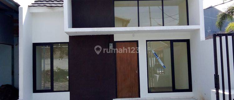 Rumah 1 lantai sayap di Jalan Sukarno Hatta
 1