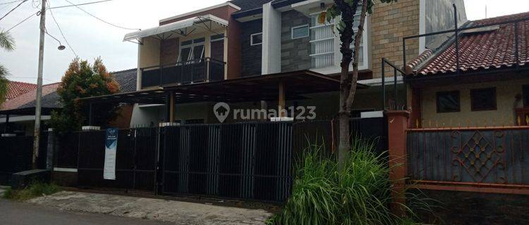 Rumah Dijual Siap Huni 2 Lantai di Margahayu Raya 1