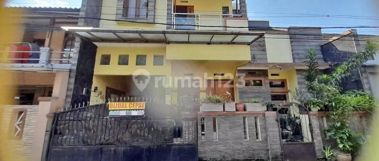 rumah bagus siap huni 3 lantai di area buah batu bandung  1