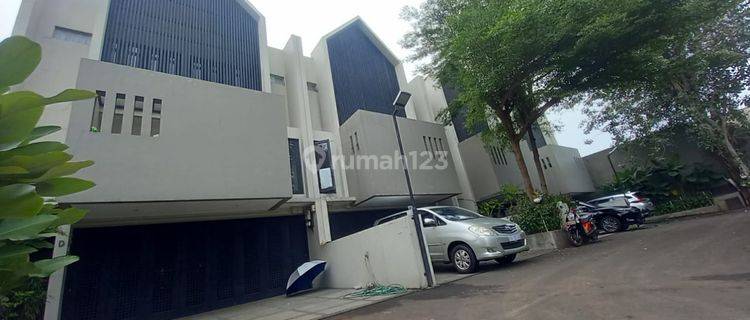 Rumah Minimalis Modern Cluster Lokasi Strategis Lingkungan Tenang Semi Furnished Di Cilandak 1