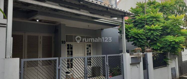 Rumah Minimalis 2 Lantai Semi Furnished Bisa Untuk Kantor / Tempat Tinggal 1