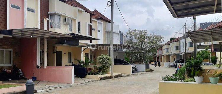 Rumah bagus 2 Lantai di Rempoa tangsel dekat dengan fasum 1