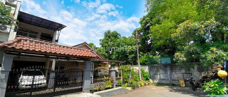 Dijual Rumah di Bintaro sektor 3 tangsel dekat STAN 1