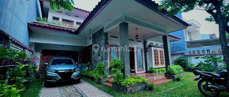 Rumah Cocok Untuk Rumah Tinggal/ Kantor/Kafe Diguntur Jaksel 1