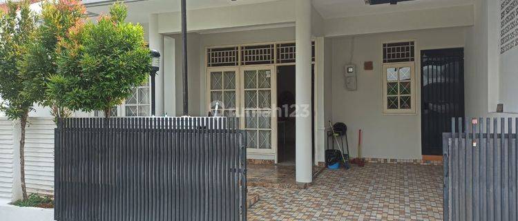Rumah 3 Lantai Lokasi Sangat Strategis Dibintaro Sekt 9 1