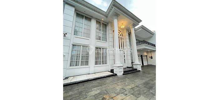 Rumah Mewah Cempaka Putih Barat, Luas 30x28m2 1