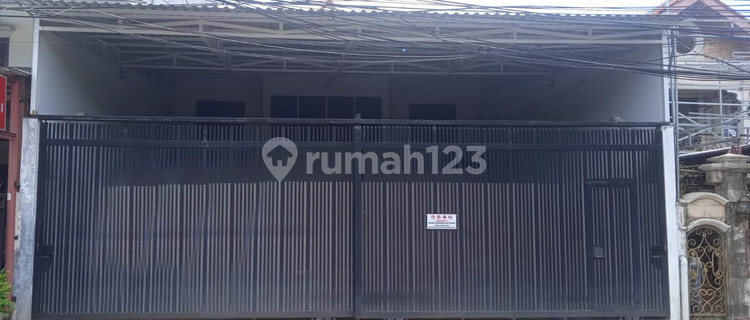 Arteri Kelapa Gading House, Kelapa Gading. 1