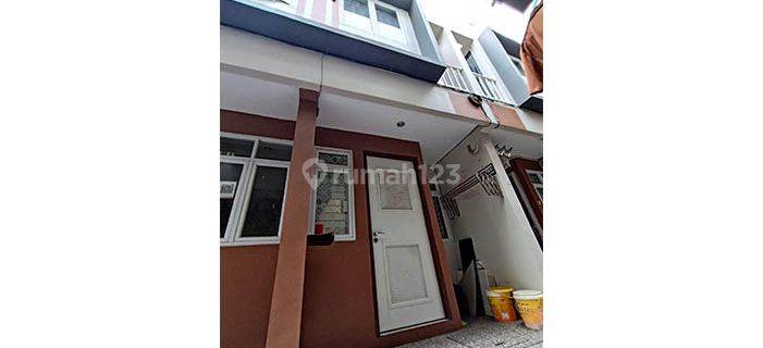 Rumah di Kemayoran Barat 1