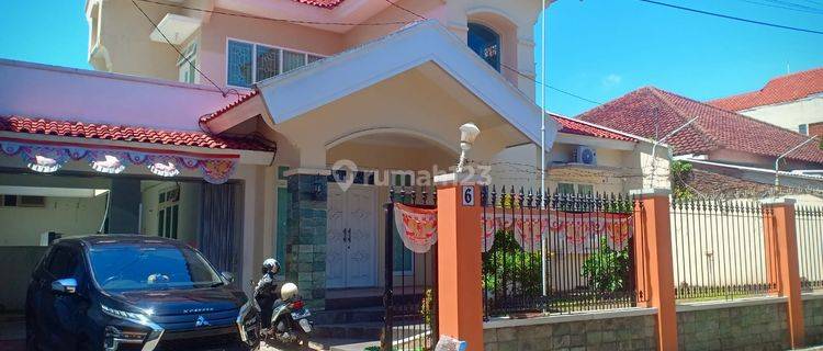 Rumah bagus 2 lantai di Jajar, Laweyan, solo 1