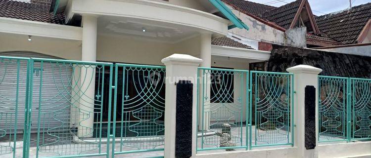 Rumah bagus di Manahan solo 1