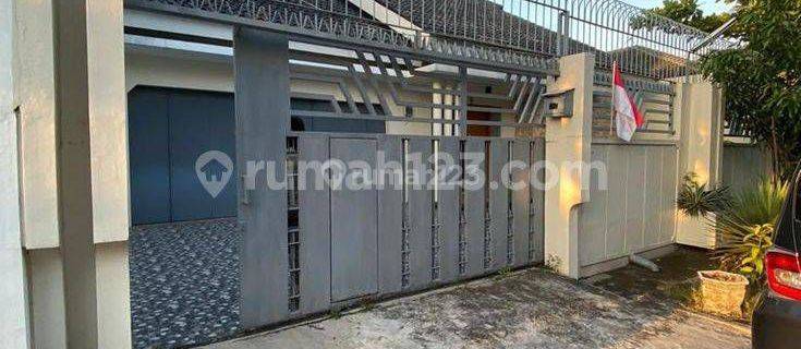 Rumah mewah di kawasan elite Solo Baru, Surakarta  1