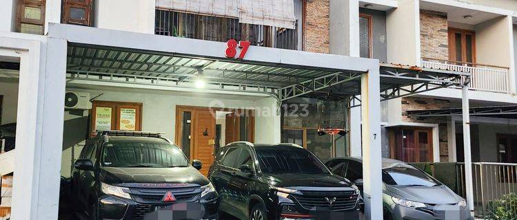 Rumah bagus minimalis 2 lantai di Cluster elite Pabelan, karanganyar 1