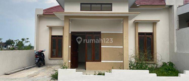 Rumah Minimalis Elegan Limasan Di Ceper Klaten Jual SHM Ready 1