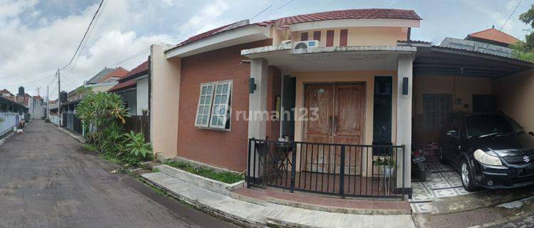 Disewakan Rumah Semi Furnished di Tukad Badung, Denpasar 1