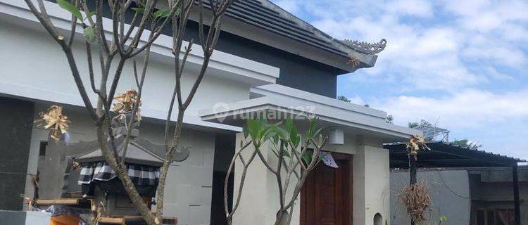 Fully furnished ready unit house for sale in Klungkung 1