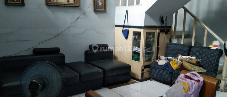 Dijual Rumah di Taman Modern Jakarta Timur  1