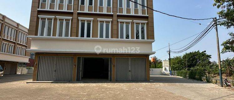 Jual Ruko Baru Raden Inten Center Duren Sawit 3 Lantai  1