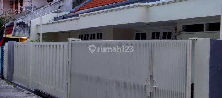 Disewakan rumah murah di bronggalan surabaya 1