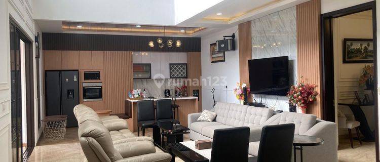 Jual Rumah Sutera Jingga Alam Sutera Ada Pool Pribadi 1