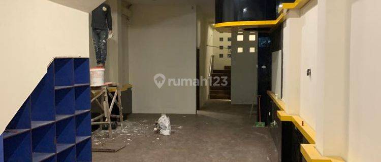 Ruko Disewa 3,5 Lantai di Surya Sumantri Dkt Pintu Tol Pasteur 1