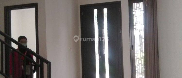 Rumah Dijual Adem Furnished Cluster Btari di Summarecon Bandung 1