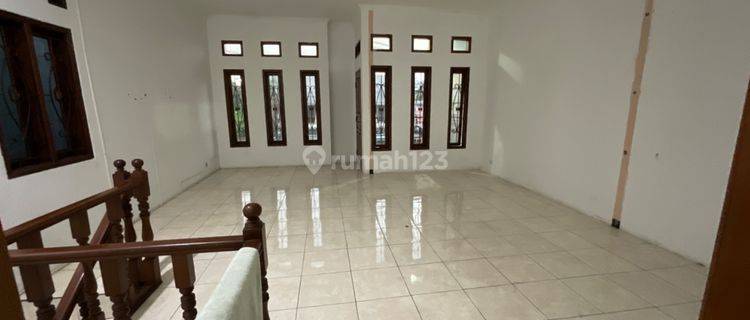 Ruko + Kost Dijual Terawat 2 Lantai di Gunung Batu, Cimahi  1