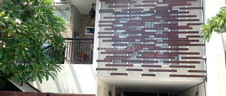 Dijual Rumah Kayu Salak Residence, Denpasar, Bali. Kolam Renang. 1