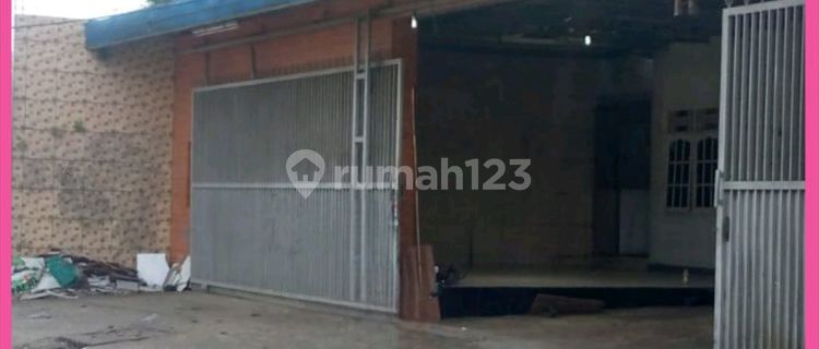 For Sale, Ready-to-Occupy Shop House in Parung Bogor. Land Area 280m2. Building Area 245m2. 1