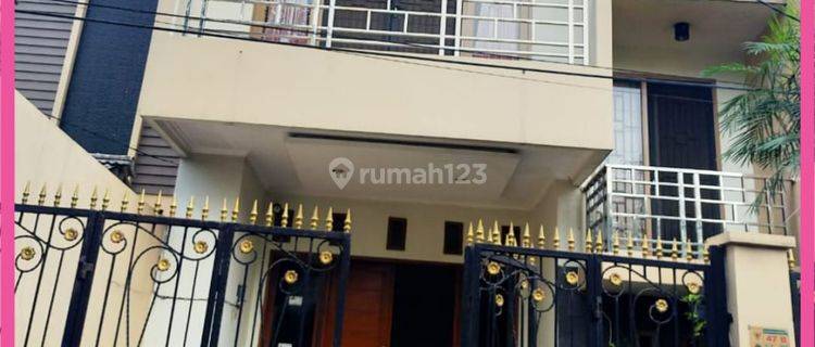 Dijual Rumah Tiga Lantai di Tmii, Jakarta Timur. Lt 170. Lb 285 1