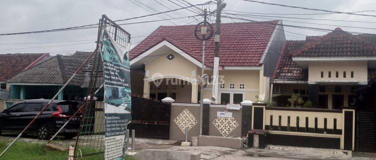 Rumah di perum mutiara, cileungsi bogor 1