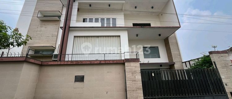 Rumah Bagus Siap Huni Jl.gunung Agung Gajahmungkur Semarang 1