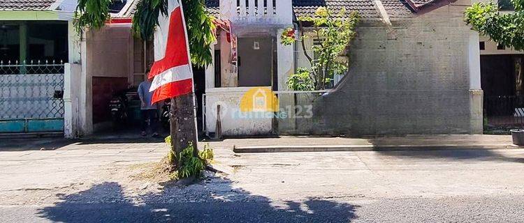 Dijual Rumah Cantik Strategis Jalan Kanfer Raya Banyumanik 1