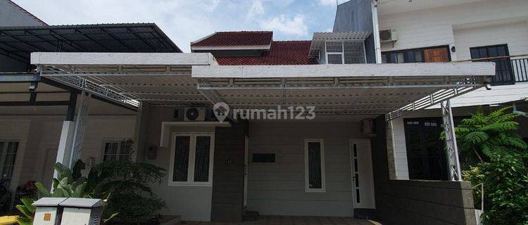 Disewakan rumah furnished  istimewa graha estetika Banyumanik 1