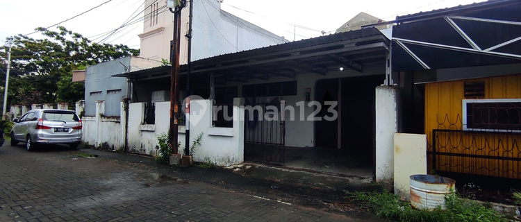 Rumah di Jl. Nias ,Lingkungan Tenang dan Lancar,Jalan Lebar 1