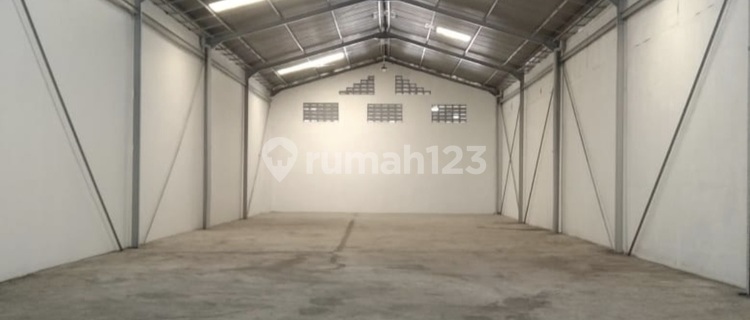 Gudang Siap Pakai, Kondisi Bagus dan Bersih 1