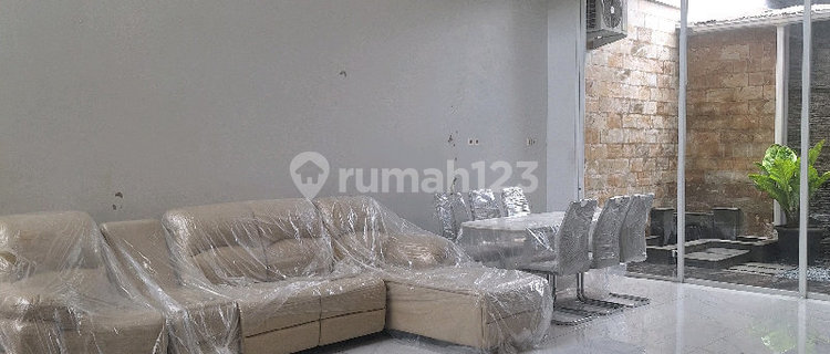 Rumah dan Ruang Usaha Gajah Mungkur Semarang 1