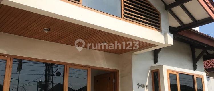 Rumah 1.5 Lantai Siap Huni, Furniture Kelas Export.  1