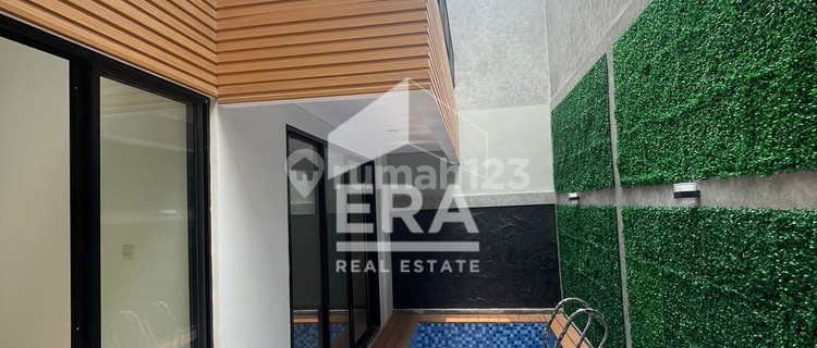 Modern Brand New House With Swimming Pool SHM In Bintaro 1