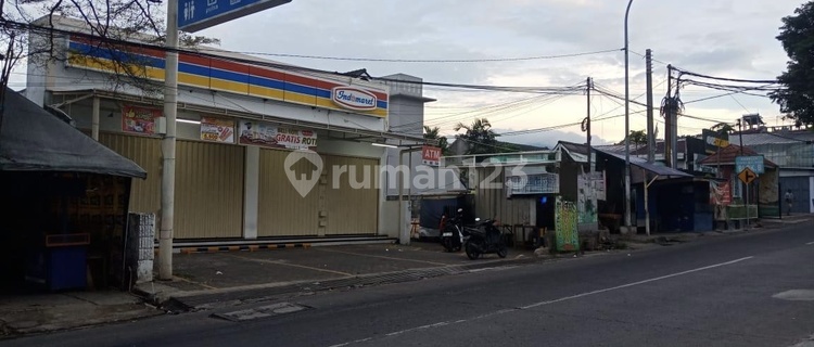 Shop House and House on Cihanjuang Main Road, Bandung 1