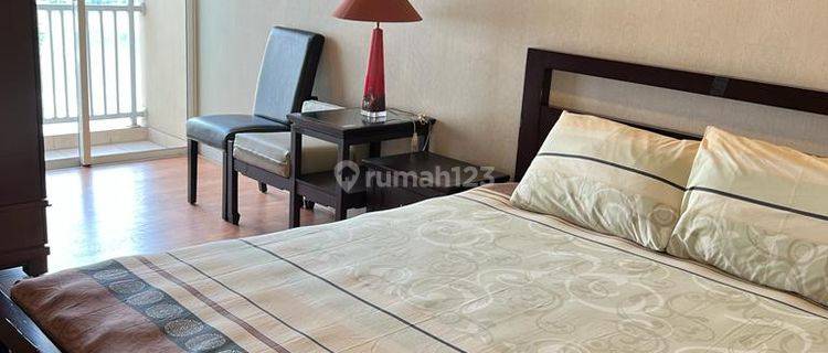Di Sewa Apartemen Keren di Trivium Lippo Cikarang hadap Danau 1