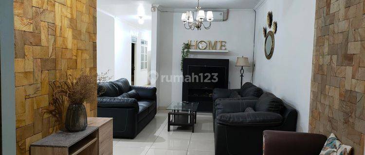 Cool and nice house for rent in Lippo Cikarang, ready to live in. Affordable price 1