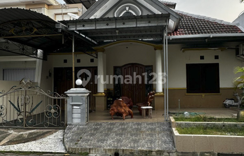 For Sale 2-Story House in Banyumanik A4096 1