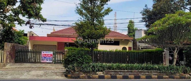 Rumah Luas Di Pinggir Jalan Raya Batu Tulis Bogor 1