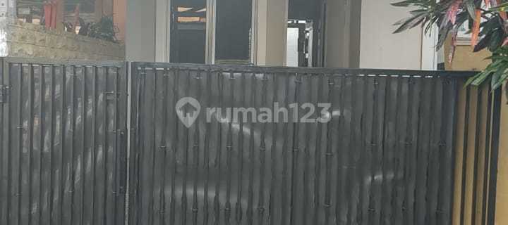 Quick Sale: Beautiful Move-In Ready 1-Story House with Spacious Backyard at Pamoyanan Residence Bogor 1