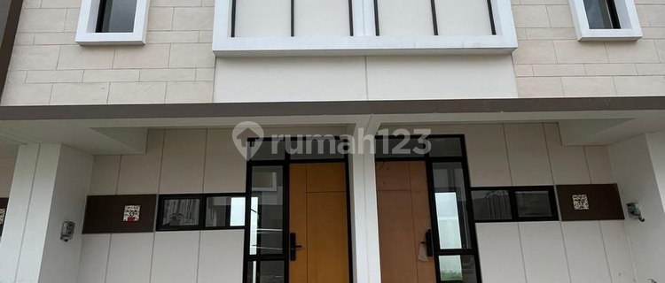 Rumah 2 Lantai Cluster Wimbledon Jababeka Cikarang Timur 1