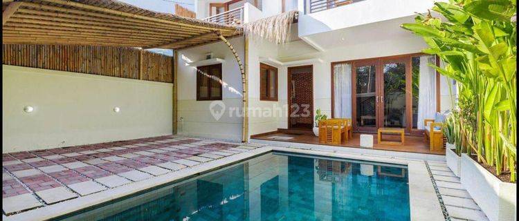 Rent Villa 3 BR Located in Prime Seminyak 1