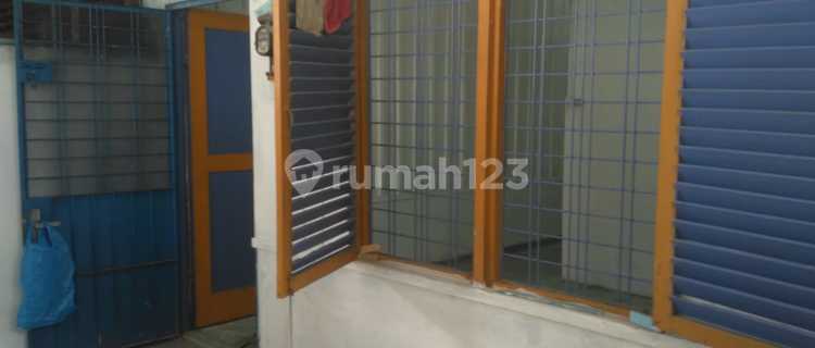 Dijual Rumah Dekat Pajak Hadap Barat Hook 1