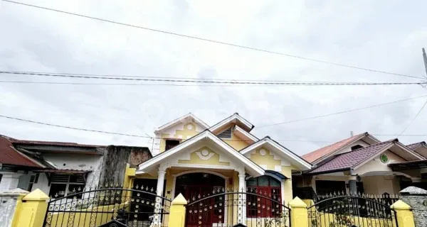 Disewakan Rumah Keluarga Siap Huni Daerah Menteng Denai 1